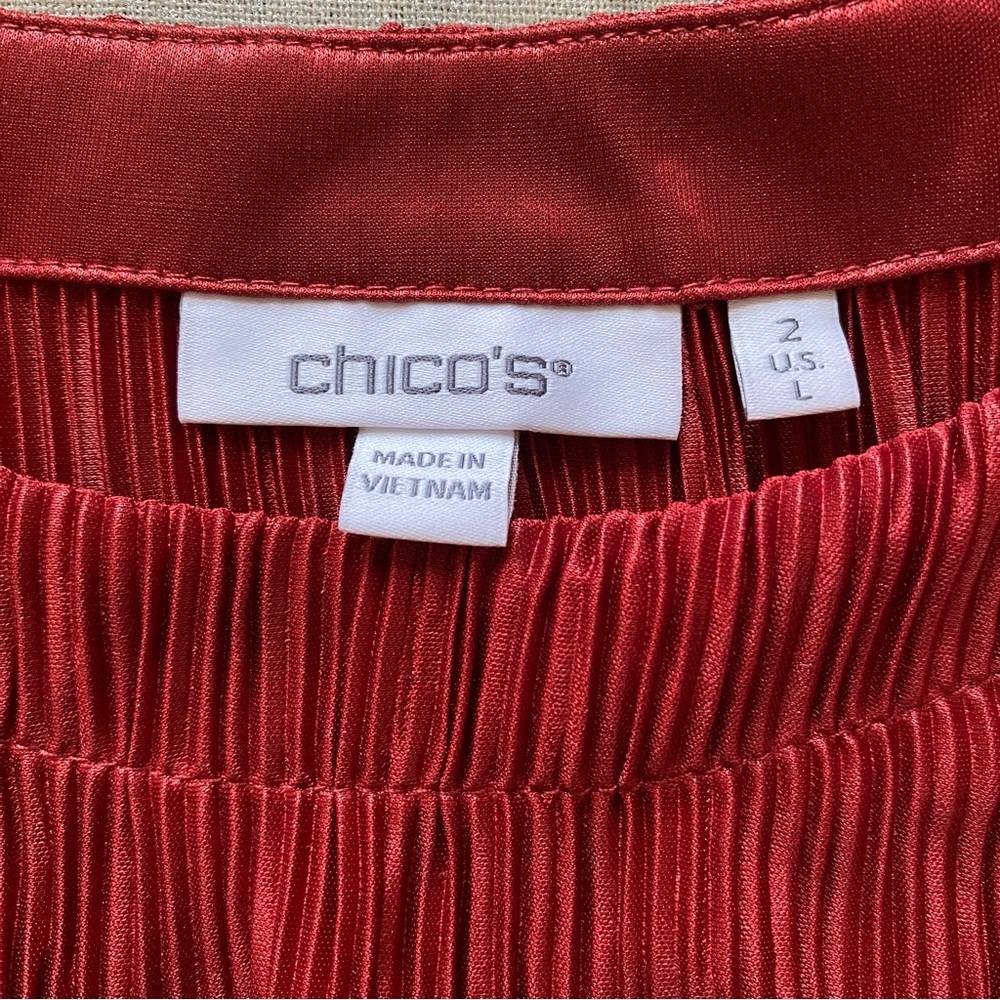 CHICO’S Crinkle Pleated Top Metallic Russet Size L (2) - Picture 8 of 9